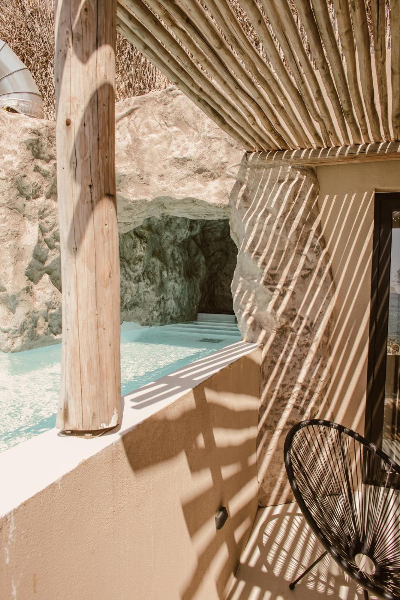 Suite Junior Premium avec Piscine Privée - Vue sur Mer